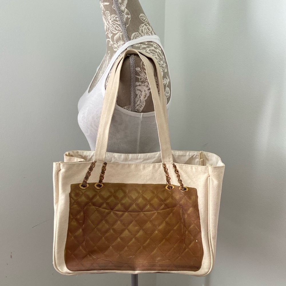 Thursday Friday Canvas Coated Quilt Print Tote Bag Cream Tan Gold - Picture 3 of 16